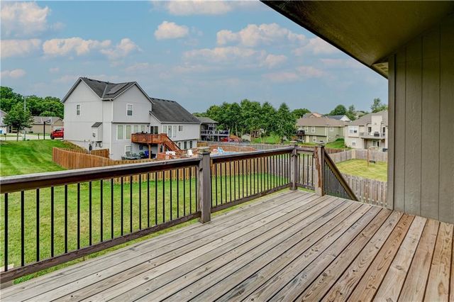 599 Linda Court, Liberty, MO 64068