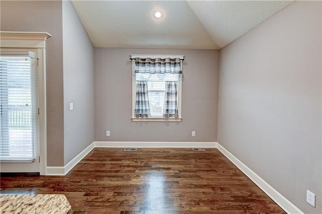 599 Linda Court, Liberty, MO 64068