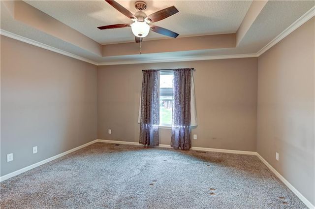 599 Linda Court, Liberty, MO 64068
