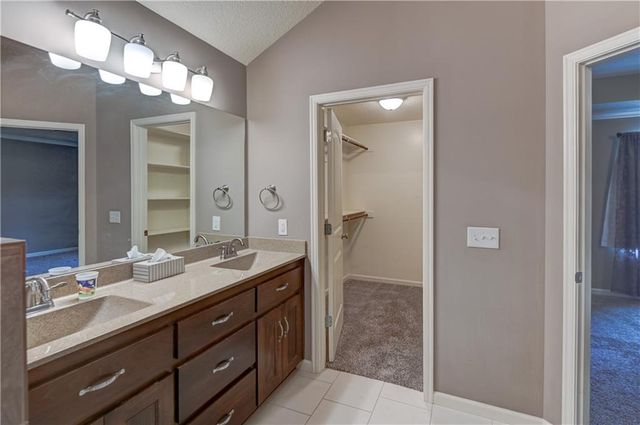 599 Linda Court, Liberty, MO 64068