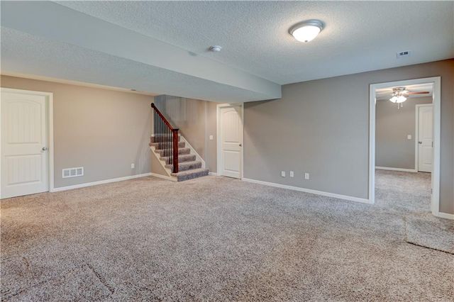 599 Linda Court, Liberty, MO 64068