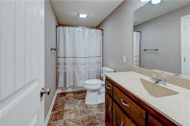 599 Linda Court, Liberty, MO 64068