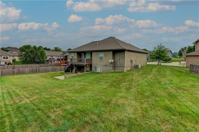599 Linda Court, Liberty, MO 64068
