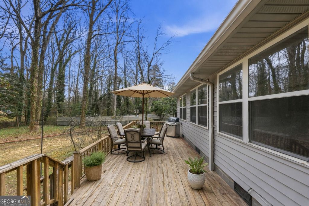 124 Larose Circle, Marietta, GA 30060 — photo 4