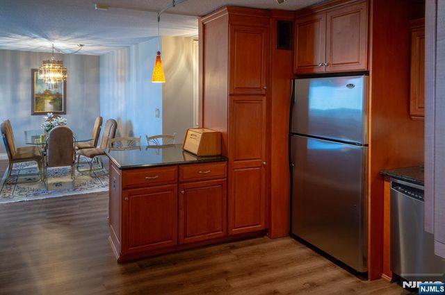 555 North Avenue 19C, Fort Lee, NJ 07024