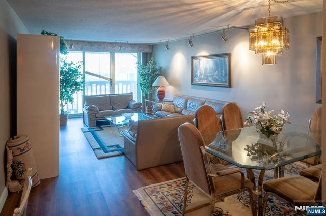 555 North Avenue 19C, Fort Lee, NJ 07024