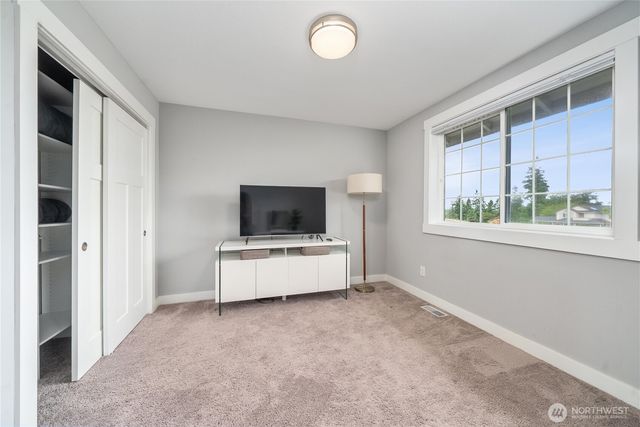 9906 328th Street E, Graham, WA 98338