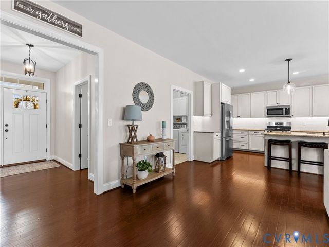 8900 Blooming Pl, Chesterfield, VA 23832