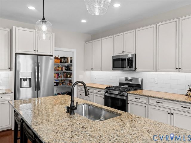 8900 Blooming Pl, Chesterfield, VA 23832