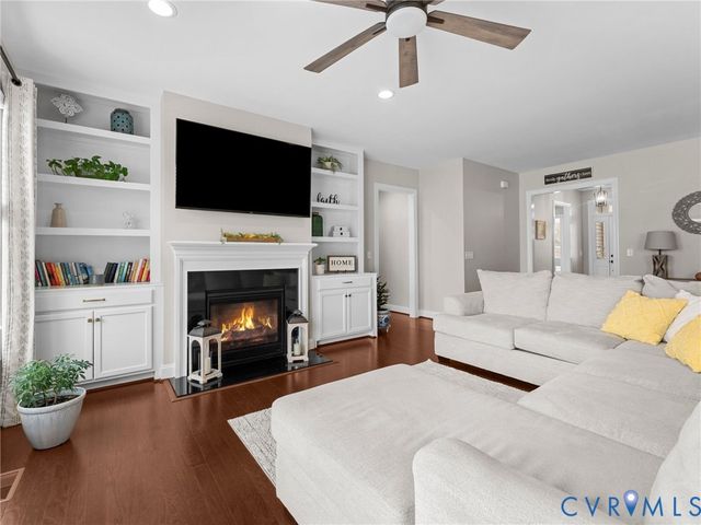 8900 Blooming Pl, Chesterfield, VA 23832