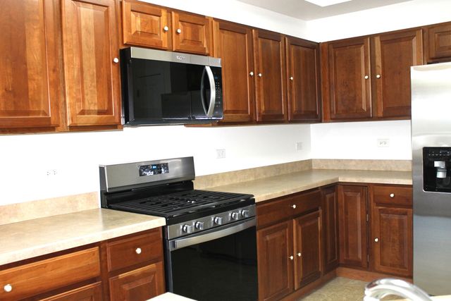 13455 Nealy Road, Huntley, IL 60142