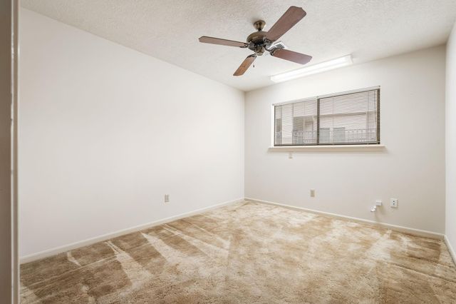 105 Greenbriar Drive, Conroe, TX 77356