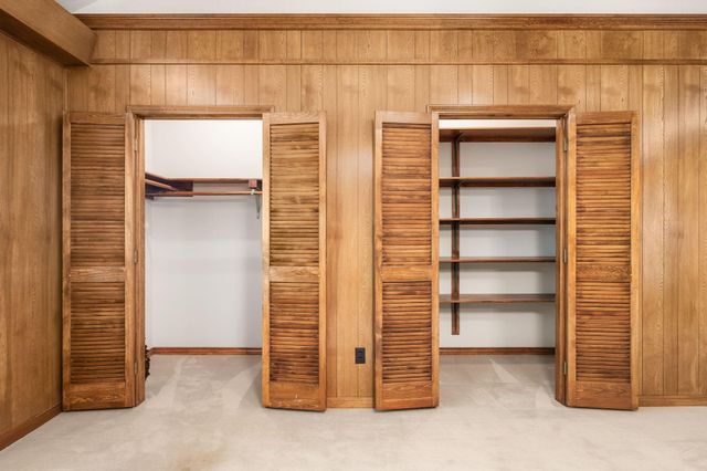 105 Greenbriar Drive, Conroe, TX 77356