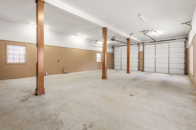 105 Greenbriar Drive, Conroe, TX 77356