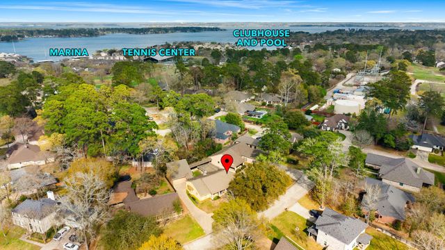 105 Greenbriar Drive, Conroe, TX 77356