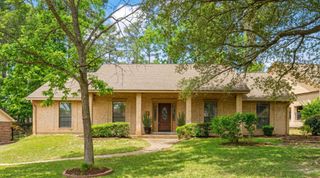 105 Greenbriar Drive, Conroe, TX 77356
