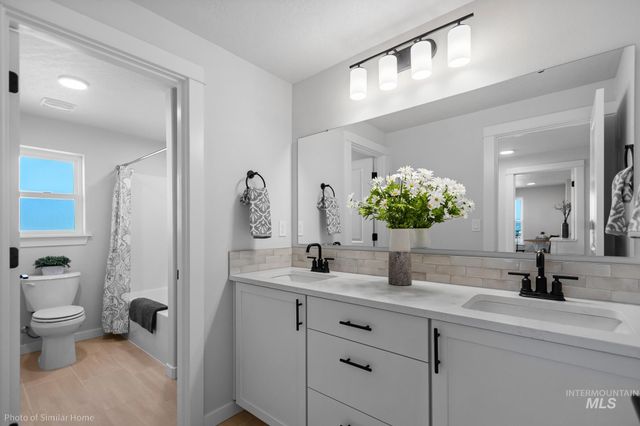 335 W Gleason Court, Meridian, ID 83646