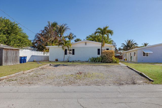 722 Granada Street A, Fort Pierce, FL 34949