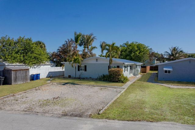 722 Granada Street A, Fort Pierce, FL 34949
