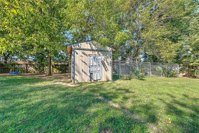 1440 Tumbleweed Drive, Springdale, AR 72764