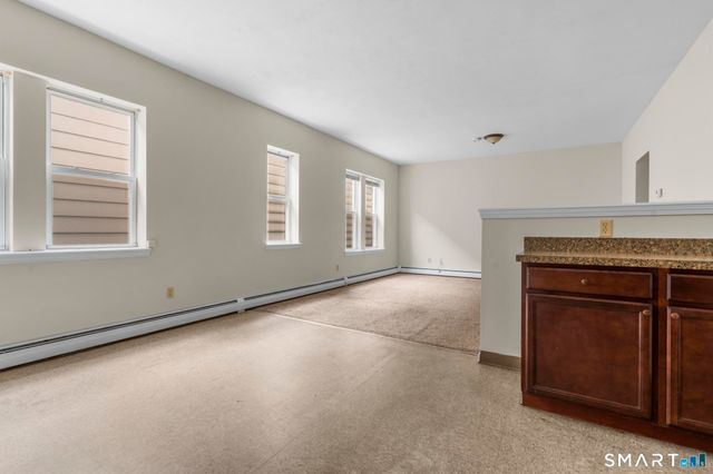 985 Bank Street, Waterbury, CT 06708