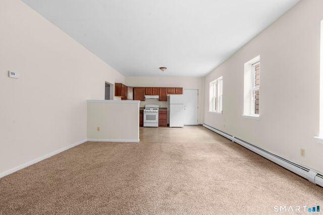 985 Bank Street, Waterbury, CT 06708