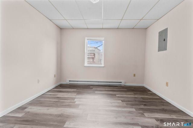 985 Bank Street, Waterbury, CT 06708