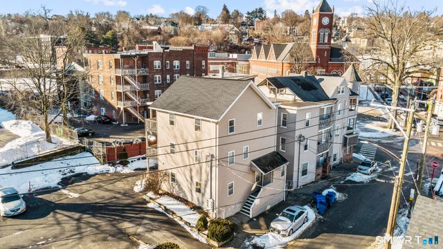 985 Bank Street, Waterbury, CT 06708