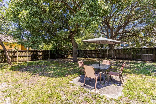 508 NW 8th Ave, Fort Lauderdale, FL 33311