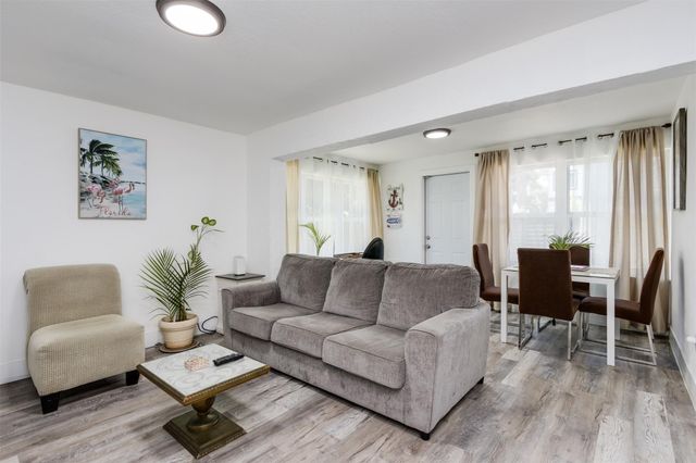 508 NW 8th Ave, Fort Lauderdale, FL 33311