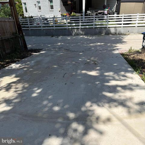 5391 CHILLUM PL NE, Washington, DC 20011