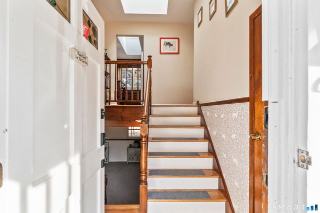 6 Advocate Place, Danbury, CT 06810