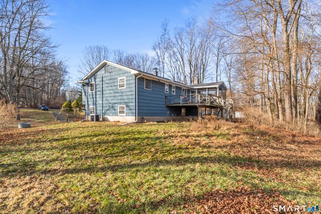 6 Advocate Place, Danbury, CT 06810