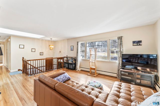 6 Advocate Place, Danbury, CT 06810