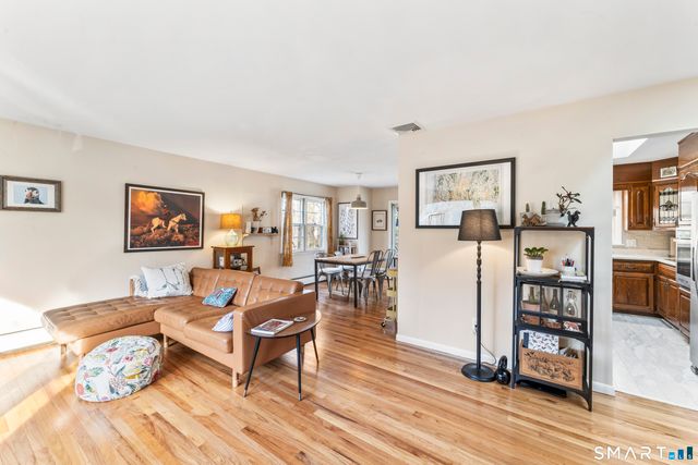 6 Advocate Place, Danbury, CT 06810