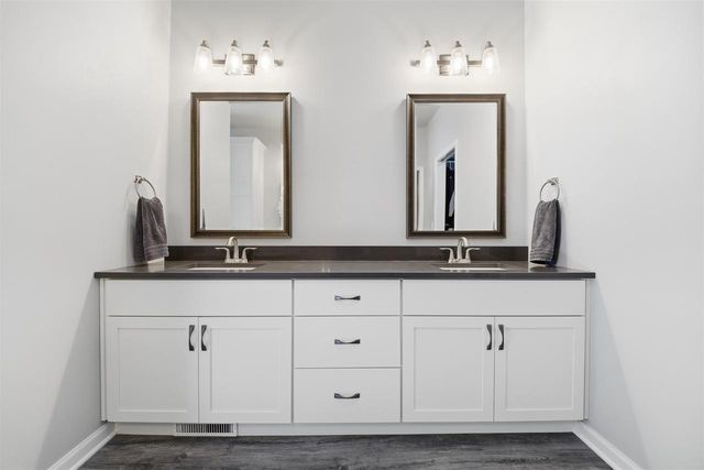 3324 EVENING STAR DRIVE, Green Bay, WI 54311