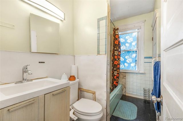 5424 Bingham Street, Dearborn, MI 48126