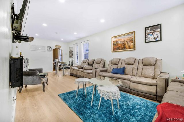 5424 Bingham Street, Dearborn, MI 48126