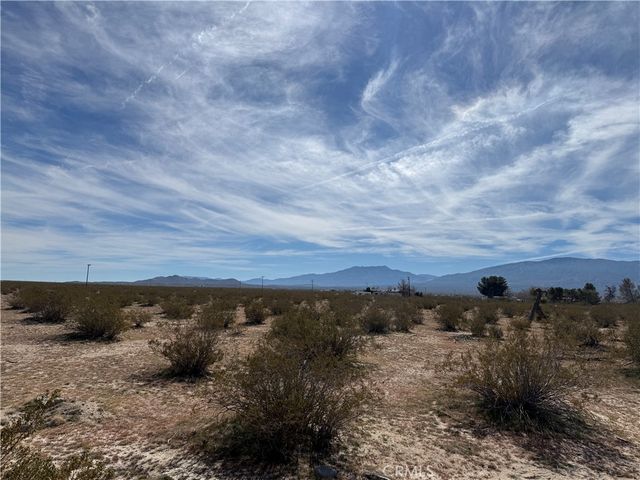 10248 Cavetto, Lucerne Valley, CA 92356
