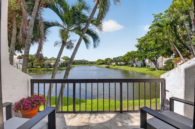 804 Bridgewood Place, Boca Raton, FL 33434
