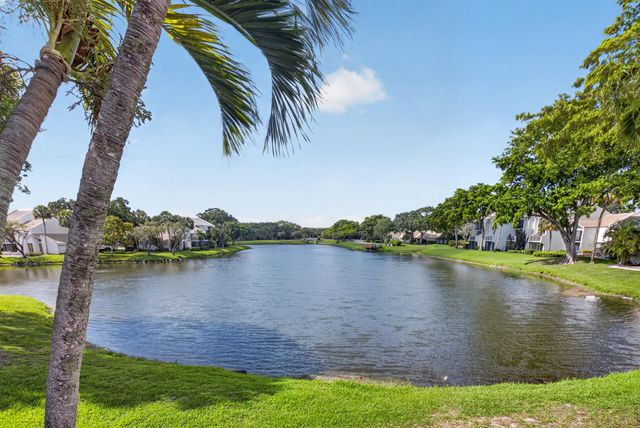804 Bridgewood Place, Boca Raton, FL 33434