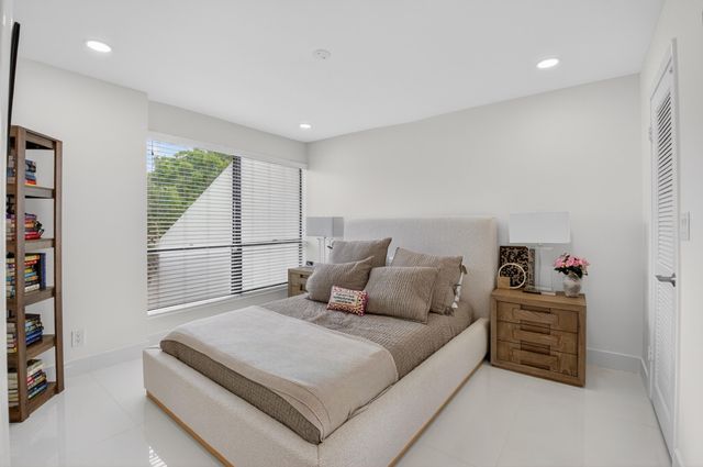 804 Bridgewood Place, Boca Raton, FL 33434