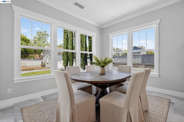 932 Hansen Rd, Livermore, CA 94550