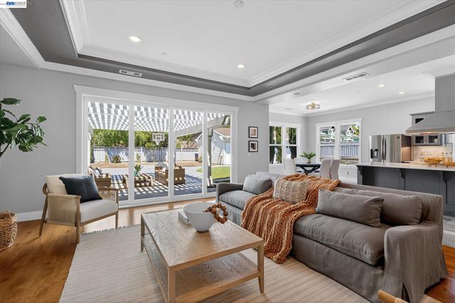 932 Hansen Rd, Livermore, CA 94550