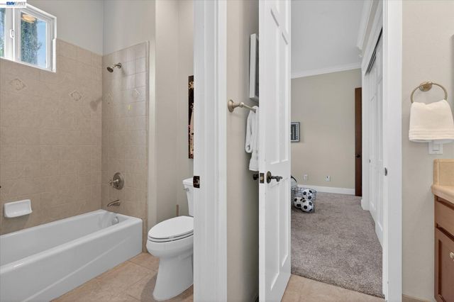 932 Hansen Rd, Livermore, CA 94550