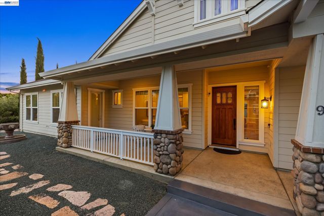 932 Hansen Rd, Livermore, CA 94550