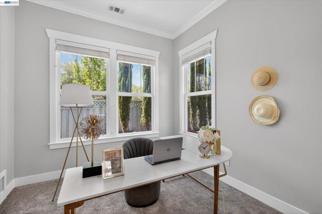 932 Hansen Rd, Livermore, CA 94550