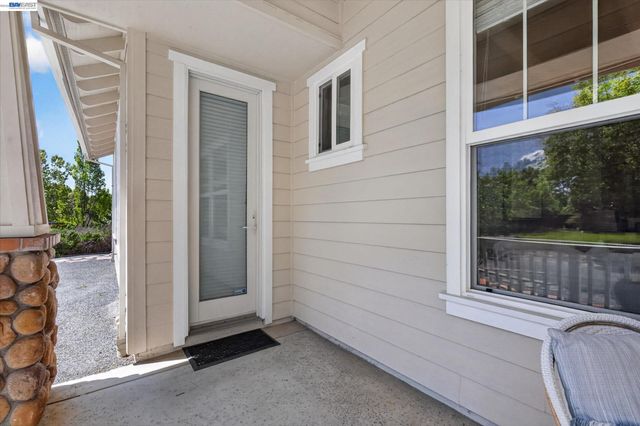 932 Hansen Rd, Livermore, CA 94550