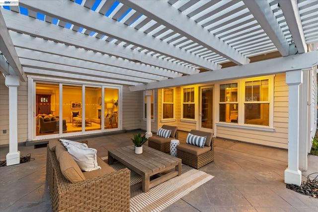 932 Hansen Rd, Livermore, CA 94550