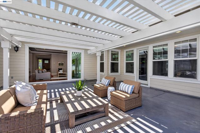 932 Hansen Rd, Livermore, CA 94550